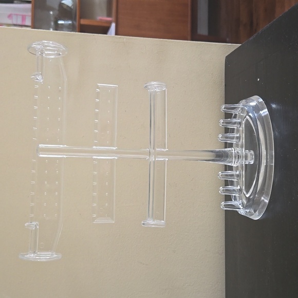 2 Statement necklaces with clear jewelry stand - Picture 5 of 7